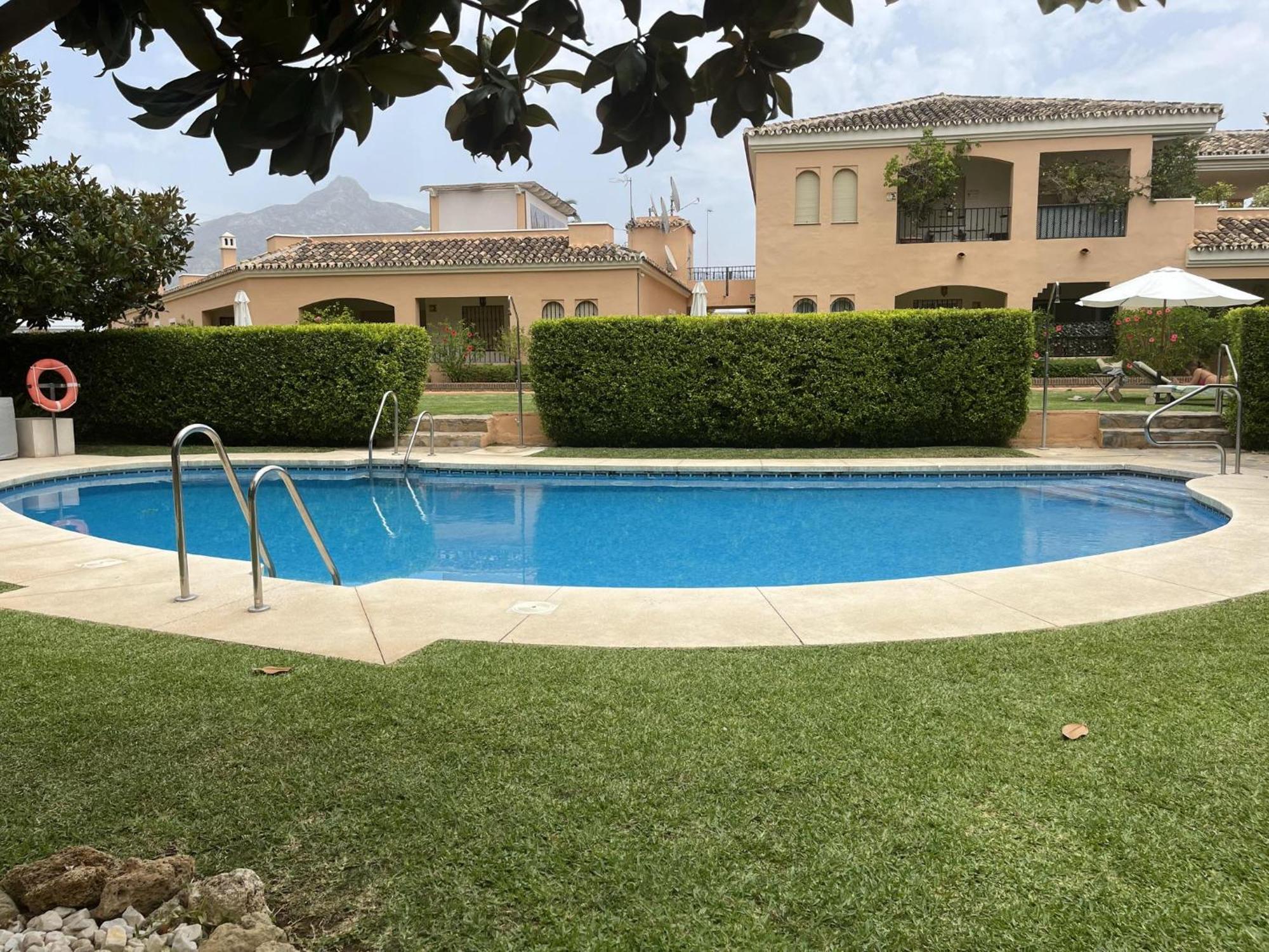 Puerto Banus For 4 - Pool Bbq & Terrace Apartamento *