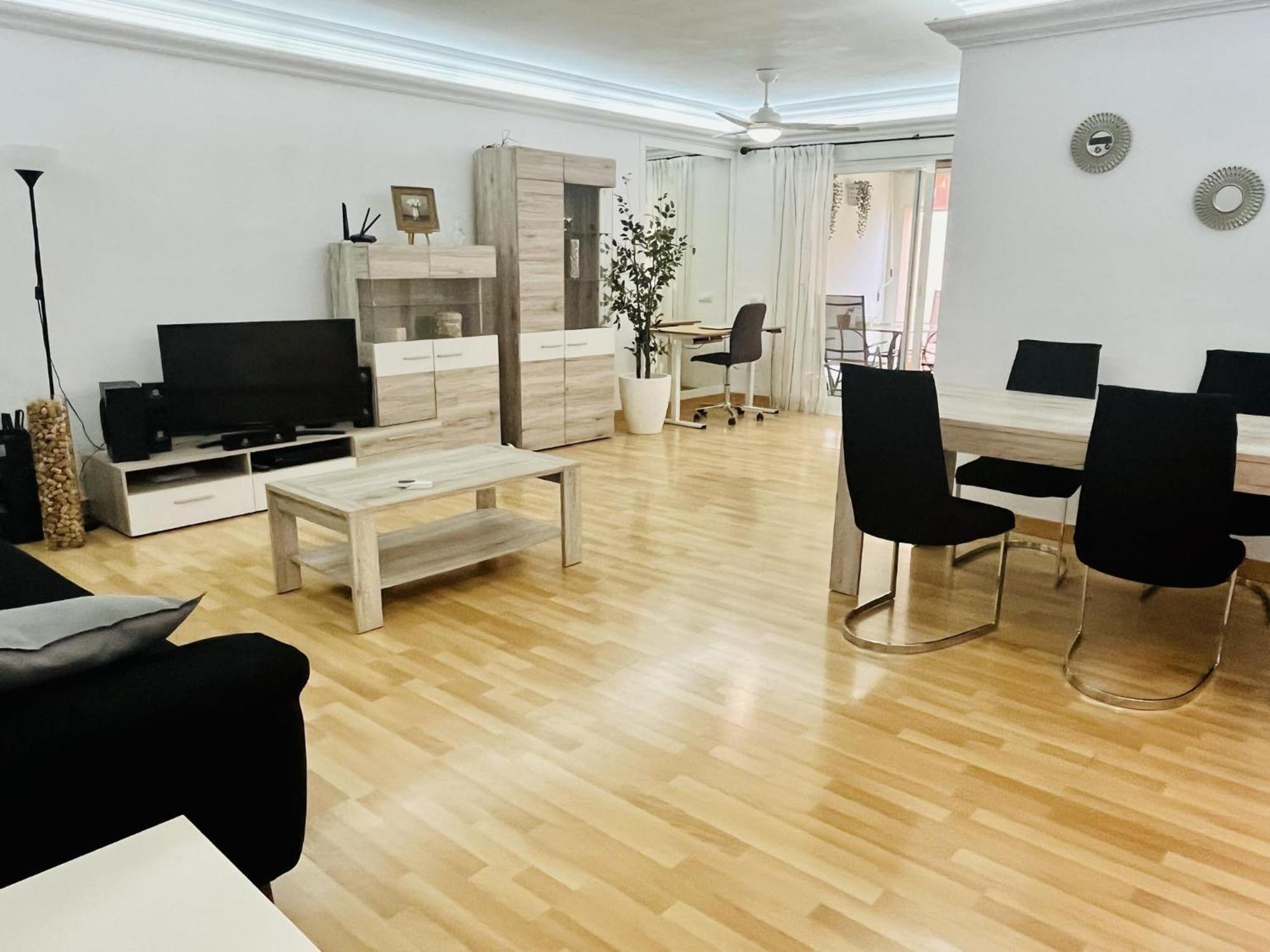 Puerto Banus For 4 - Pool Bbq & Terrace Apartamento Marbella