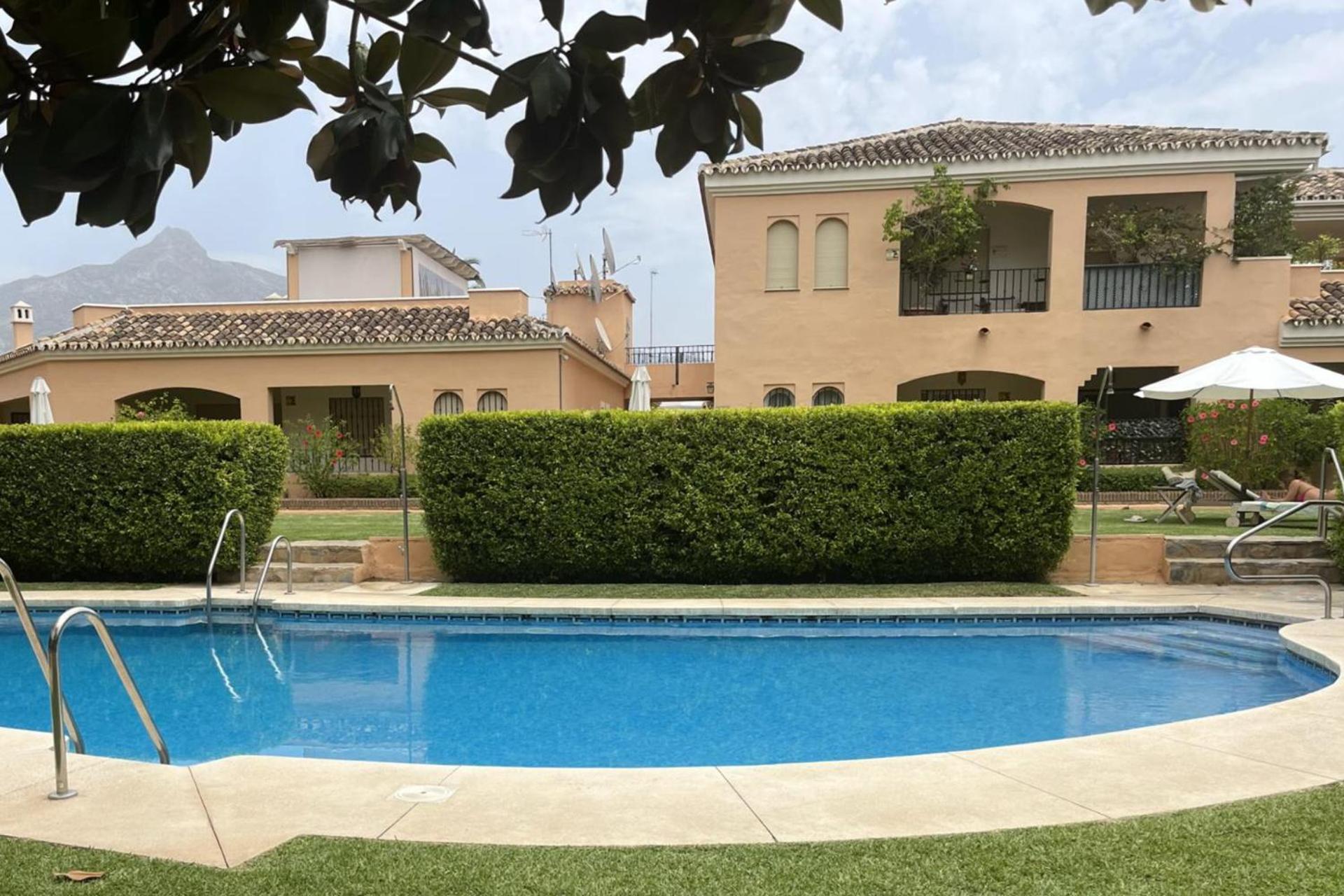Puerto Banus For 4 - Pool Bbq & Terrace Apartamento